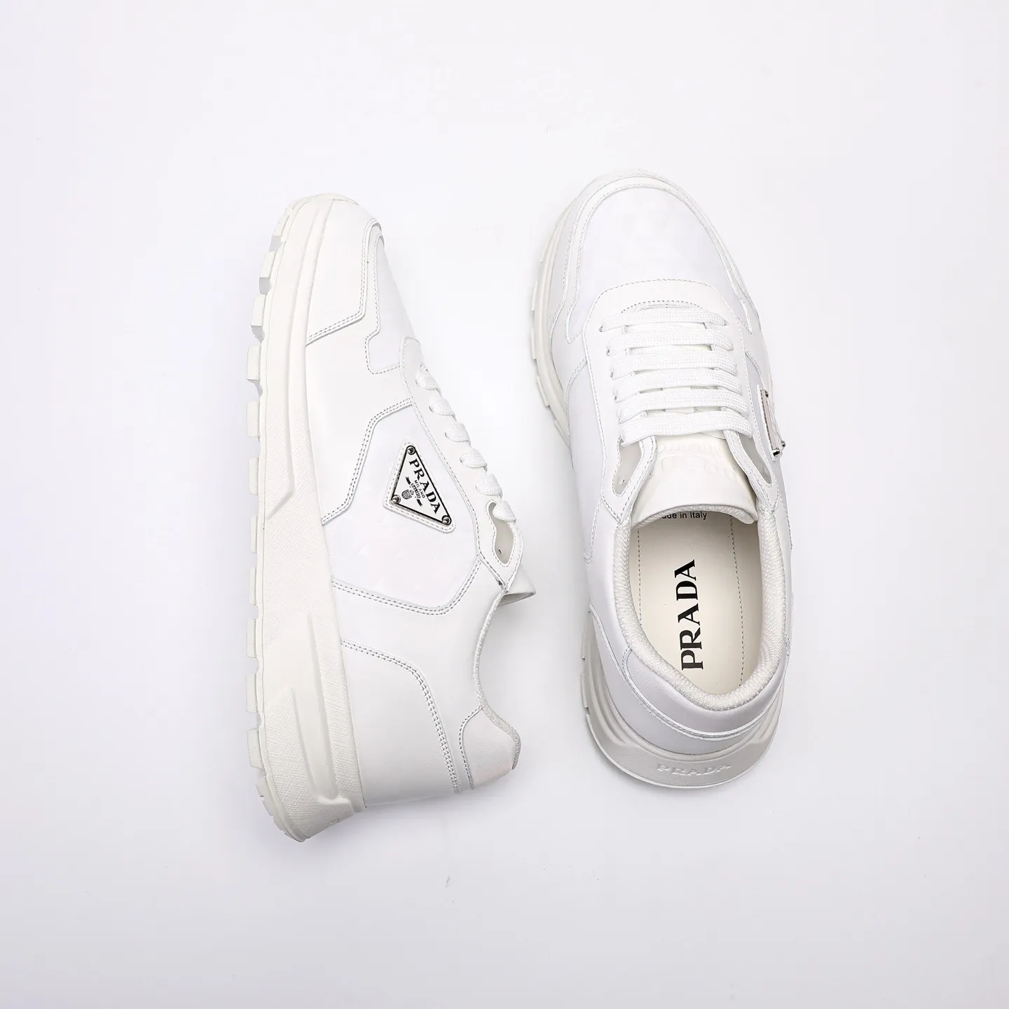 Batch 580 [PRADA] Men's shoes are popular in the counter, official website synchronization, high-quality shipments. Fabric: original cowhide with snakeskin. Lining: cowhide feet + cowhide lining. Outsole: original TPU + foam. Size: 38-46